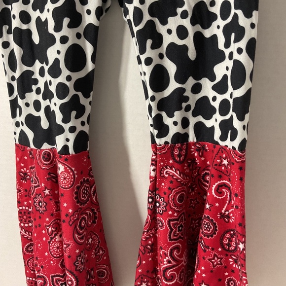 Toddler Cow Print Bell Bottom Pants Size 3T-4T - Picture 7 of 8